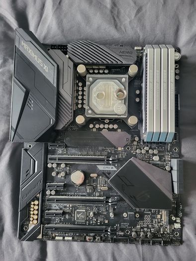 I9-9900k - EVGA 1080ti - Maximus XI Hero Z390 - 16gb DDR4 Corsair Dominator
