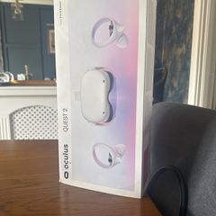 Oculus Quest 2 64GB VR Headset Boxed With 2 Controllers