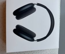 Sealed Apple AirPods Max 2 (Midnight) Brand New + Receipt