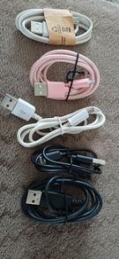 5 x Lightning cables