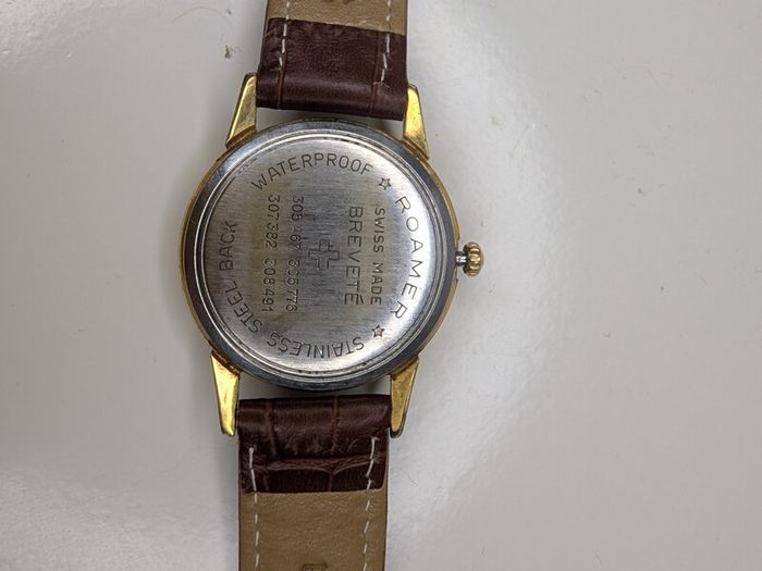 Vintage Mens Roamer Brevete Watch