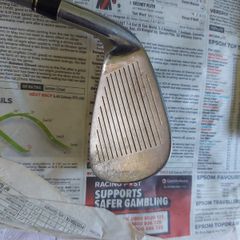 Nick Kent Golf Club, Genex 3DX Pitching wedge in very good condition