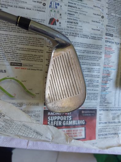 Nick Kent Golf Club, Genex 3DX Pitching wedge in very good condition