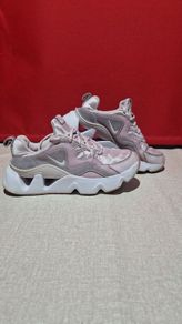 Nike RYZ 365  Pink Chunky Trainers  Size 5.5 UK / 39 EU