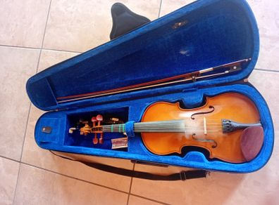 Stentor Violin