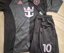 messi jersey woth shorts