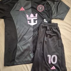 messi jersey woth shorts