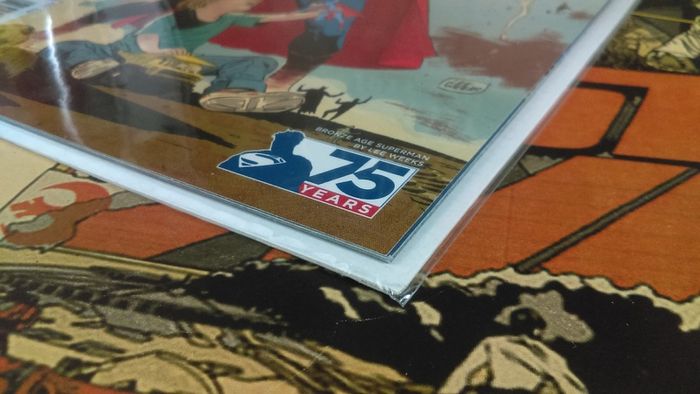 Superman Unchained #6 ! VERY RARE ! Limited 1 for 50 !  Lee Weeks 75th Anniversary Bronze Age Variant Cover ! 2013 ! by DC Comics !