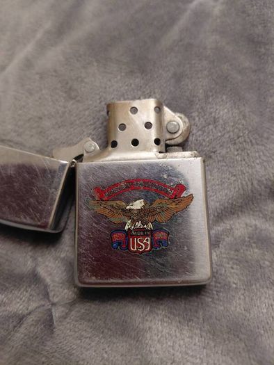 . Vintage 1993 Harley Davidson Zippo lighter