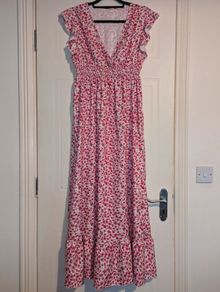 Amazing floral midi dress