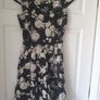 Dorothy Perkins floral dress Image 2