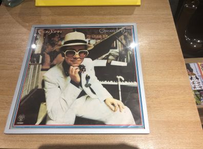 Framed LP "Elton John greatest hits"