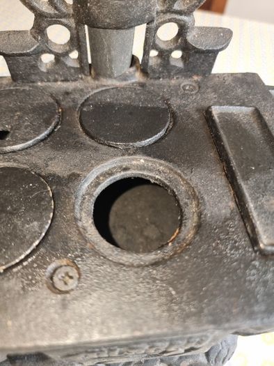 Mini Crescent CAST IRON Stove/Oven with stove items