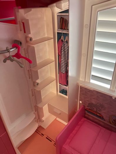 Barbie Dreamhouse