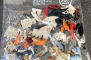 LEGO bone and tooth pieces