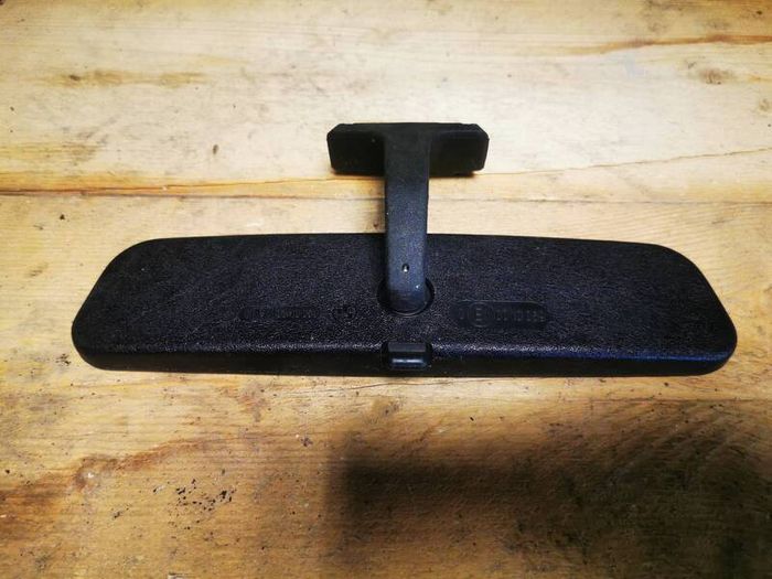 Mercedes W 124 mirror