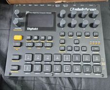 Elektron Digitakt + accessories