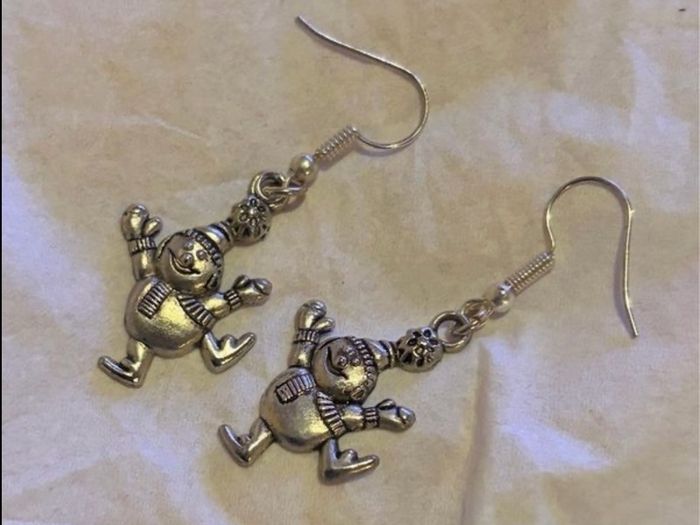 Costume snowman drop earrings