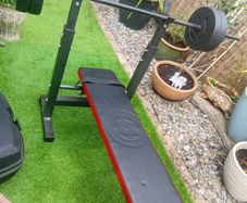 weights and lifting bench