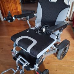 Electric wheelchair