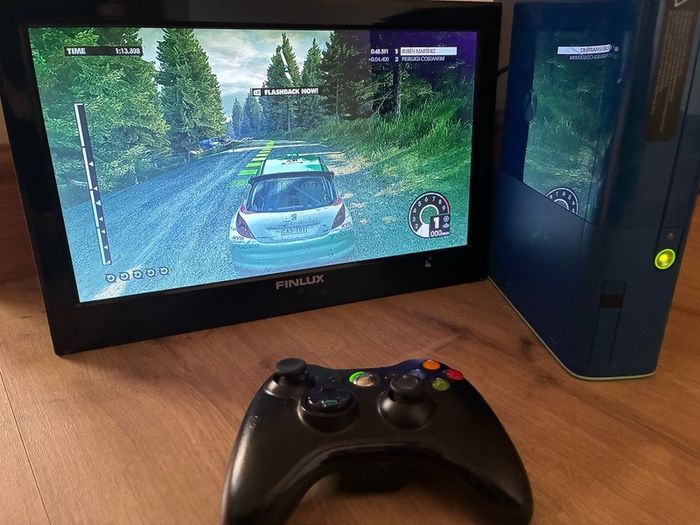 Rare Xbox 360 E Console 500Gb Call of Duty Special Edition Blue + 15 Games