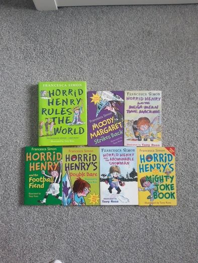 Horrid Henry books x7