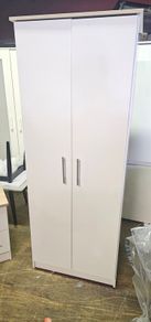 Brand new, 3 Piece bedroom set.