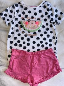 T-shirt & shorts set 12-18 months