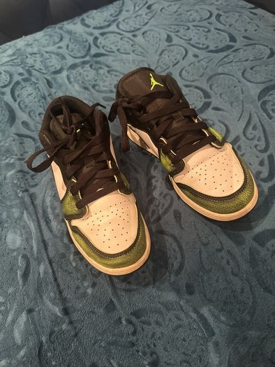 Jordan trainers