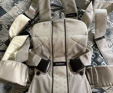 BabyBjorn Baby Carrier One Mesh Silver