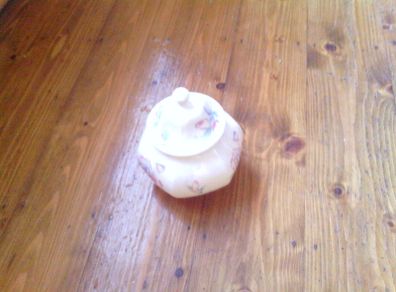 Aynsley pot for sale