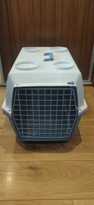 dog carrier box and small bed