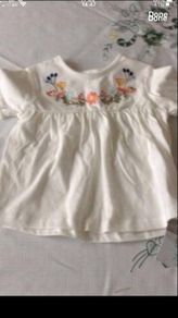 Girls teeshirt 6/9 mths