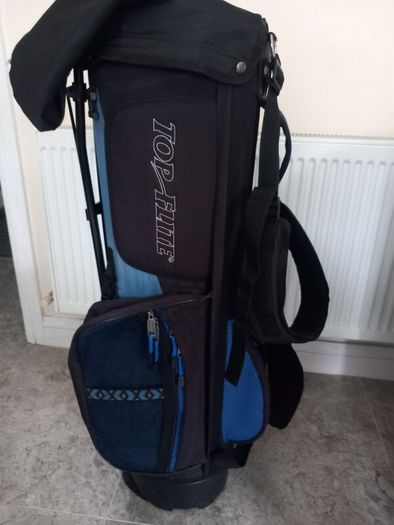 golf Set. golf clubs and bag.  Golf balls