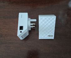 2 x Wifi Repeaters / Range Extender / Access Point