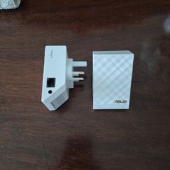 2 x Wifi Repeaters / Range Extender / Access Point