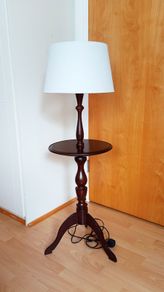 Vintage wooden floor lamp featuring an integrated circular table on classic tripod base  height 109cm