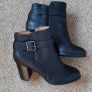 Vionic Black Ankle Boots size 5 Image 4
