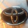 2002/2008 Toyota Auris bonnet badge Image 2