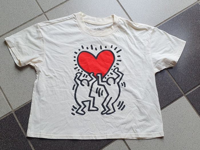 As New - Size M - A Lovely Cream Keith Haring Art Tee