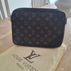 Lv messenger bag