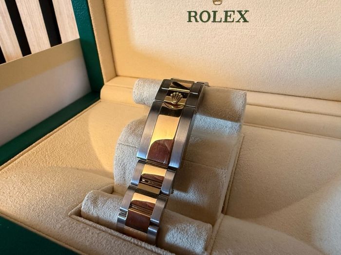 2021 Rolex Daytona 40mm Champagne Diall Full Set