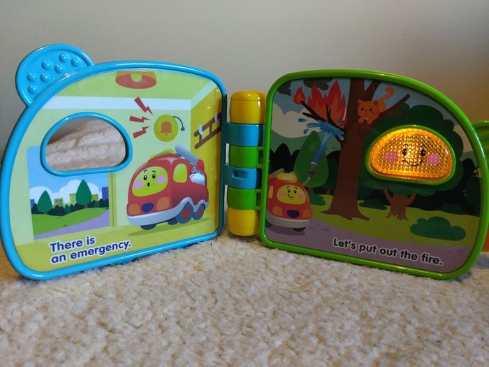 VTECH Toot-Toot Driver's Fire Engine Musical interactive Book