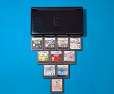 DS Lite Console with Games