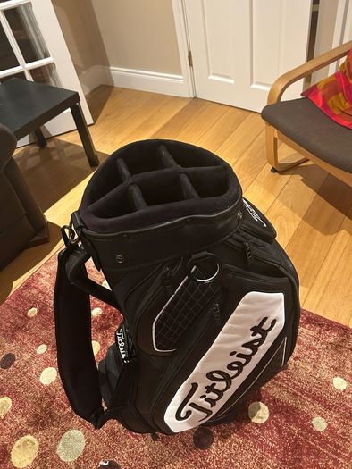 Titleist midsize tour bag