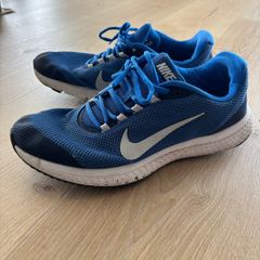 Nike Men Walking Shoe