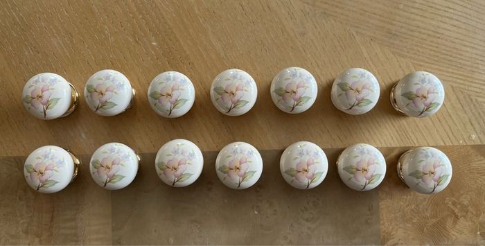 Vintage Floral Ceramic Knobs