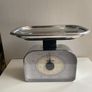 Salter vintage up  to  5kg kitchen  weighting scales Image 4