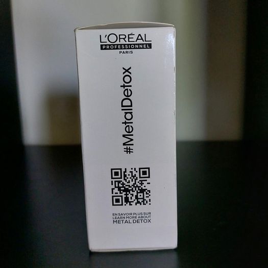 L'Oreal Professionnel Serie Expert Metal Detox Concentrated Oil To Restore Shine 50ml