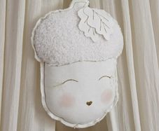 Cotton & Sweets, Acorn bed mobile wall decoration vanilla acorn